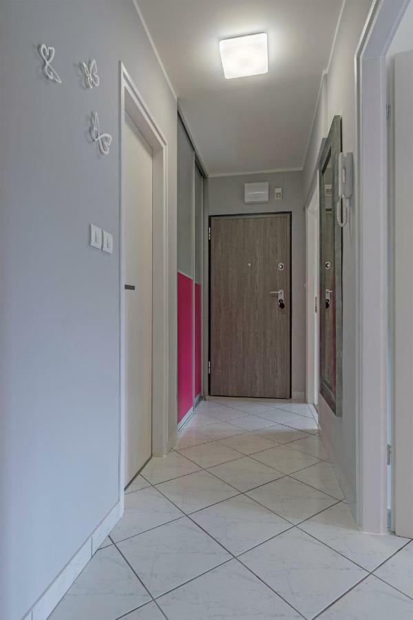 Colosseum Apartment พูลา ภายนอก รูปภาพ